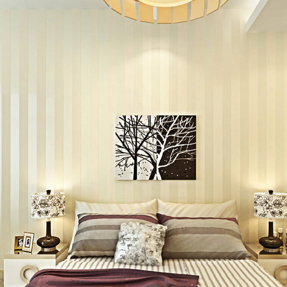 Modern-Minimalist-Wallpaper-Stripe-Glitter -wallcovering