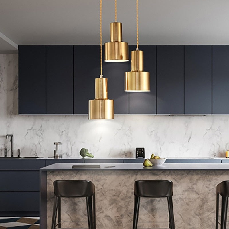 light-luxury-bedside-small-chandelier-creative-personality-bar-table-lamp-restaurant-chandelier-simple-electroplating-bedroom